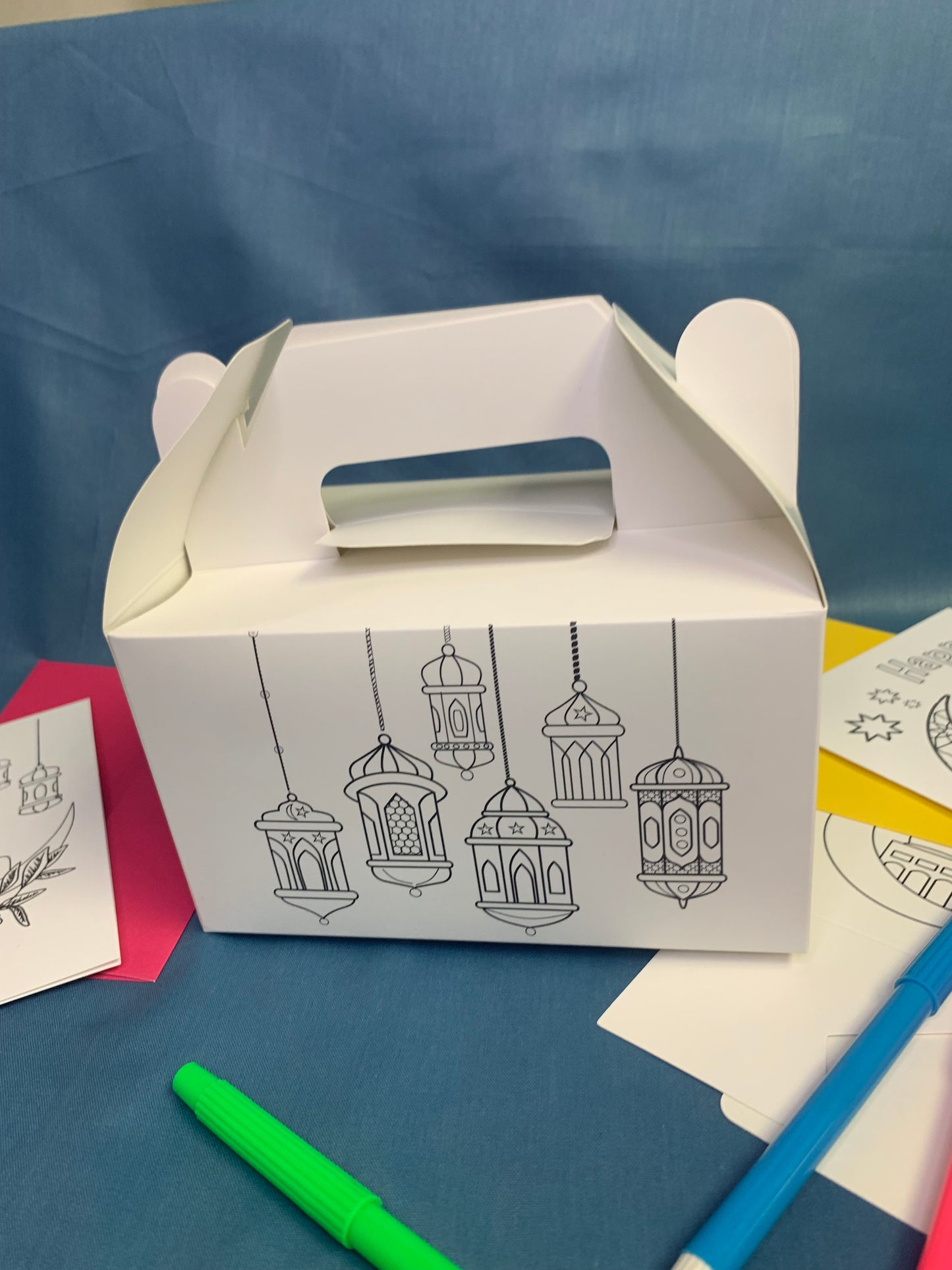Color your own Eid Treat Box 5 pieces