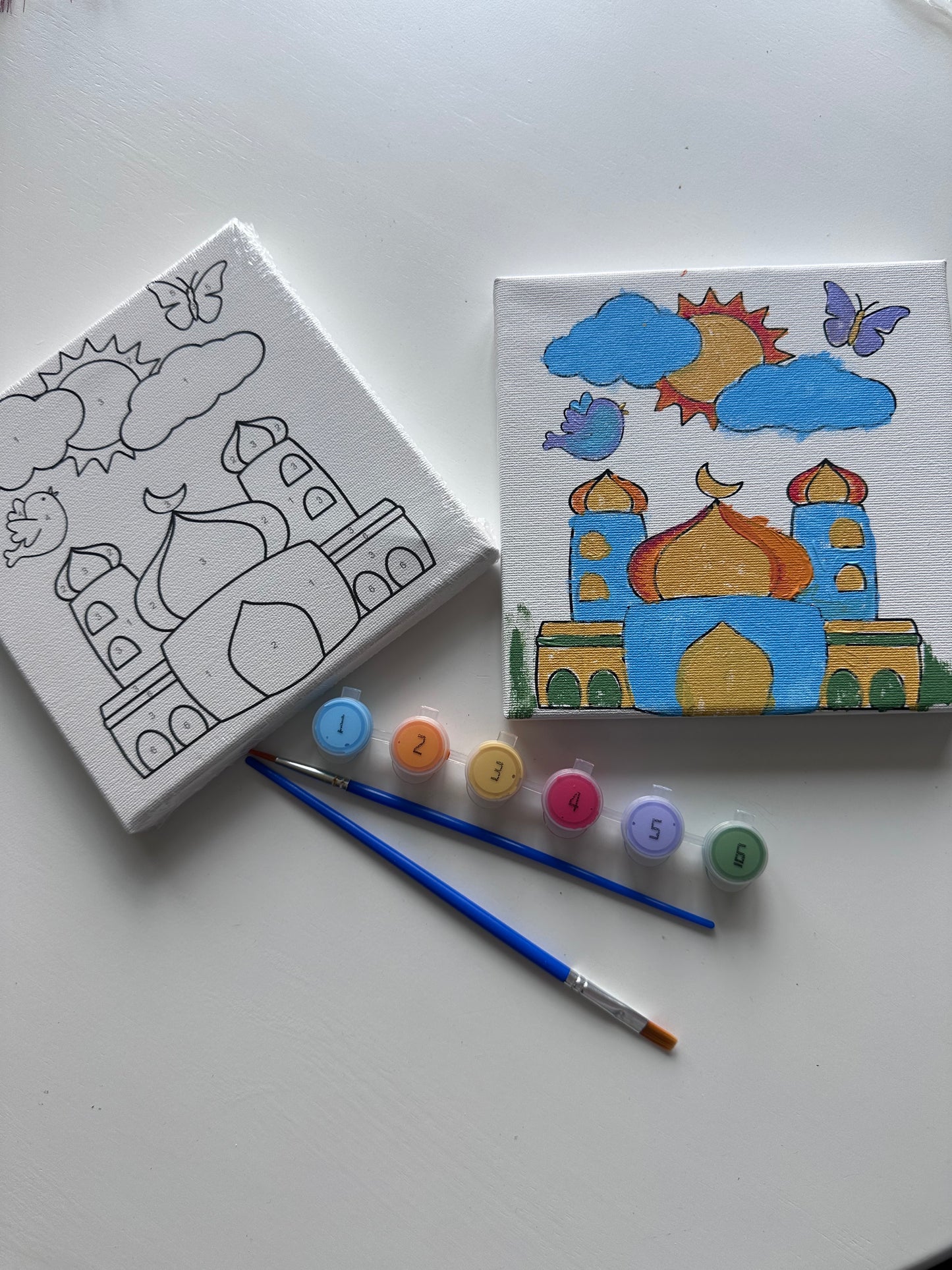 Mini stretched canvas paint kit